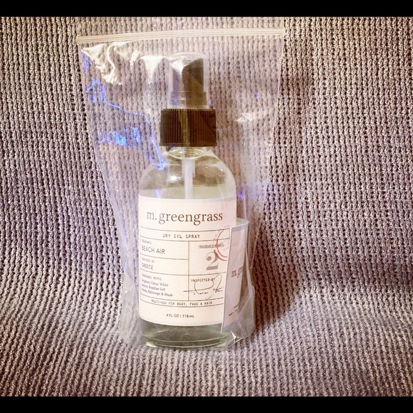 COPY - M. GREENGRASS
Beach Air Dry Oil Spray